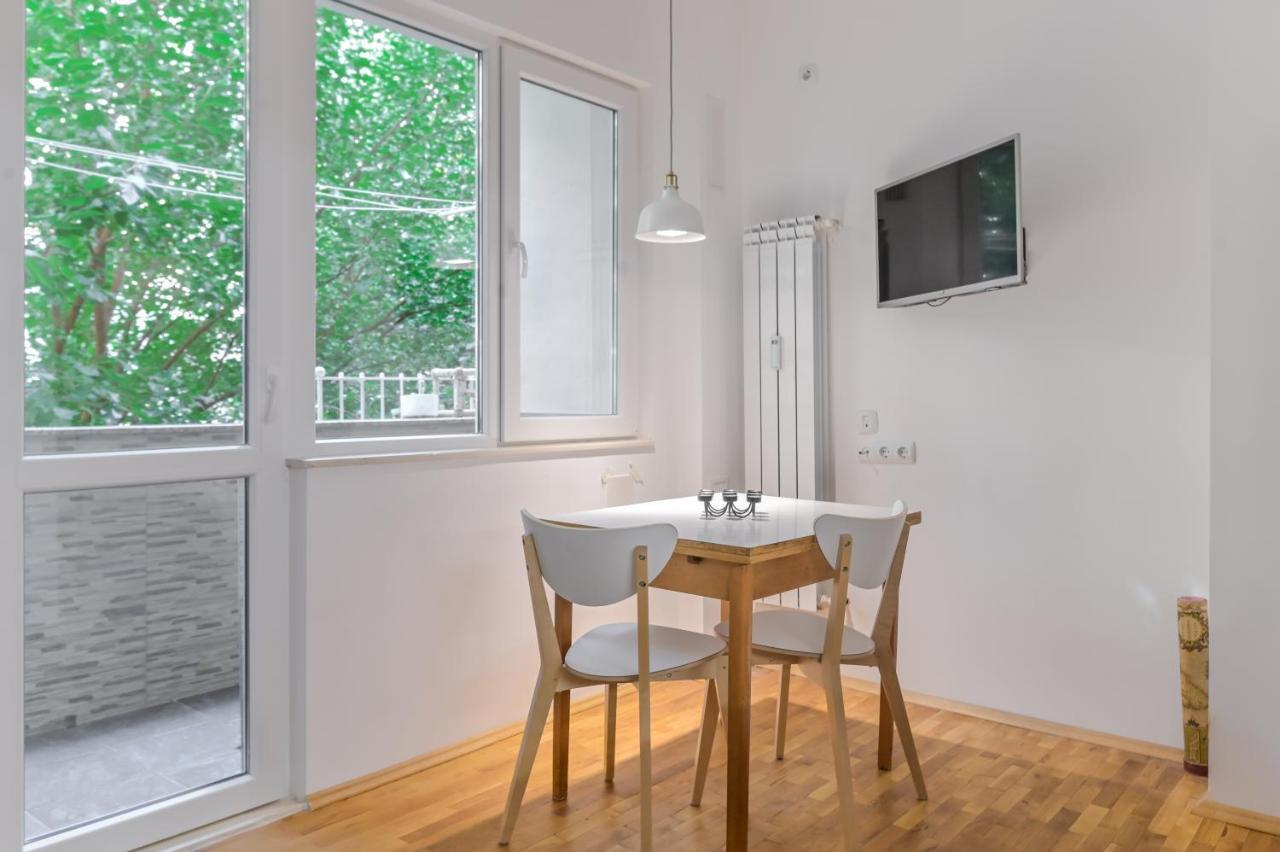 Bright Apartment In The Heart Of The City By Flat Mаnager Sofia Esterno foto