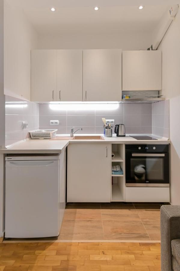 Bright Apartment In The Heart Of The City By Flat Mаnager Sofia Esterno foto