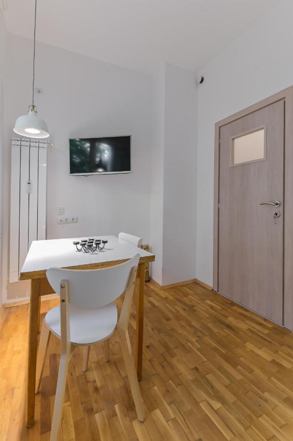 Bright Apartment In The Heart Of The City By Flat Mаnager Sofia Esterno foto